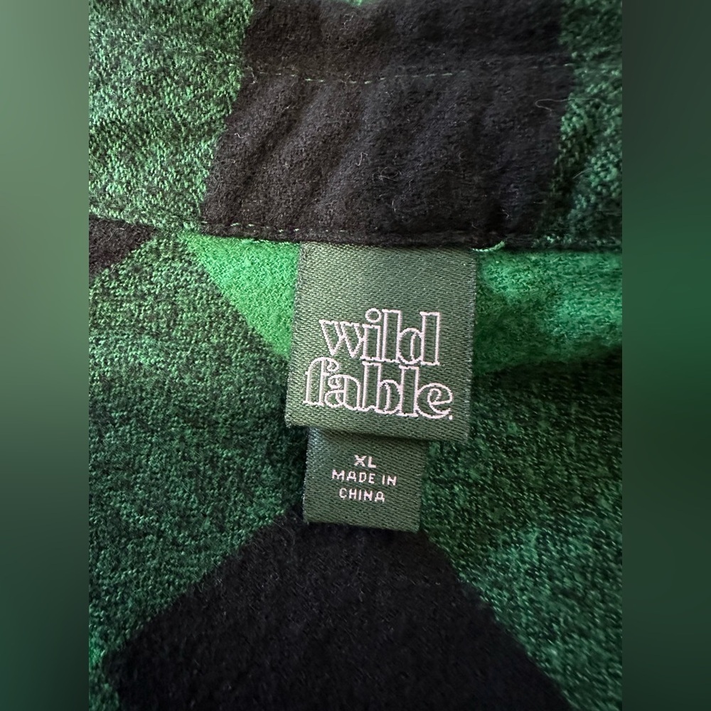 Wild Fable Green and Black checker Cropped Flannel Size XL #1965 - Picture 3 of 4